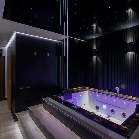 Wislane Tarasy Vip Jacuzzi アパート クラクフ